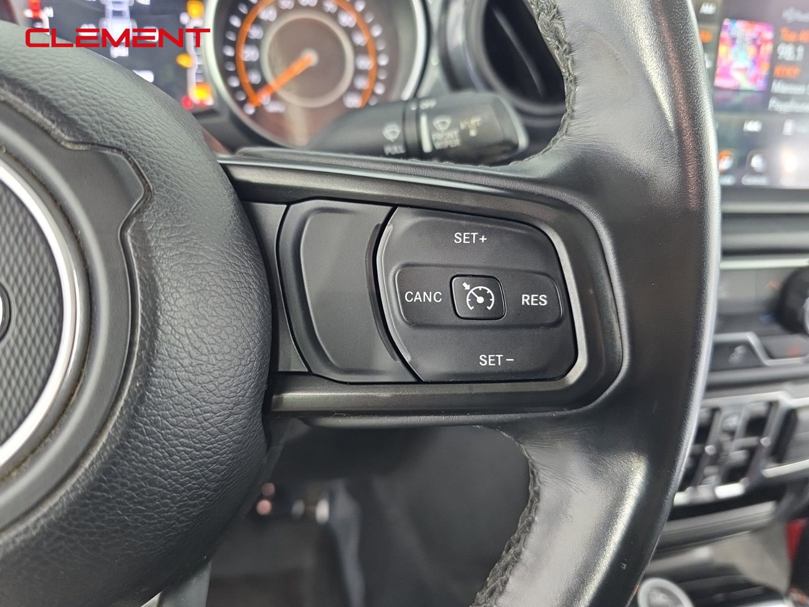 Used 2022 Jeep Gladiator Sport image 14