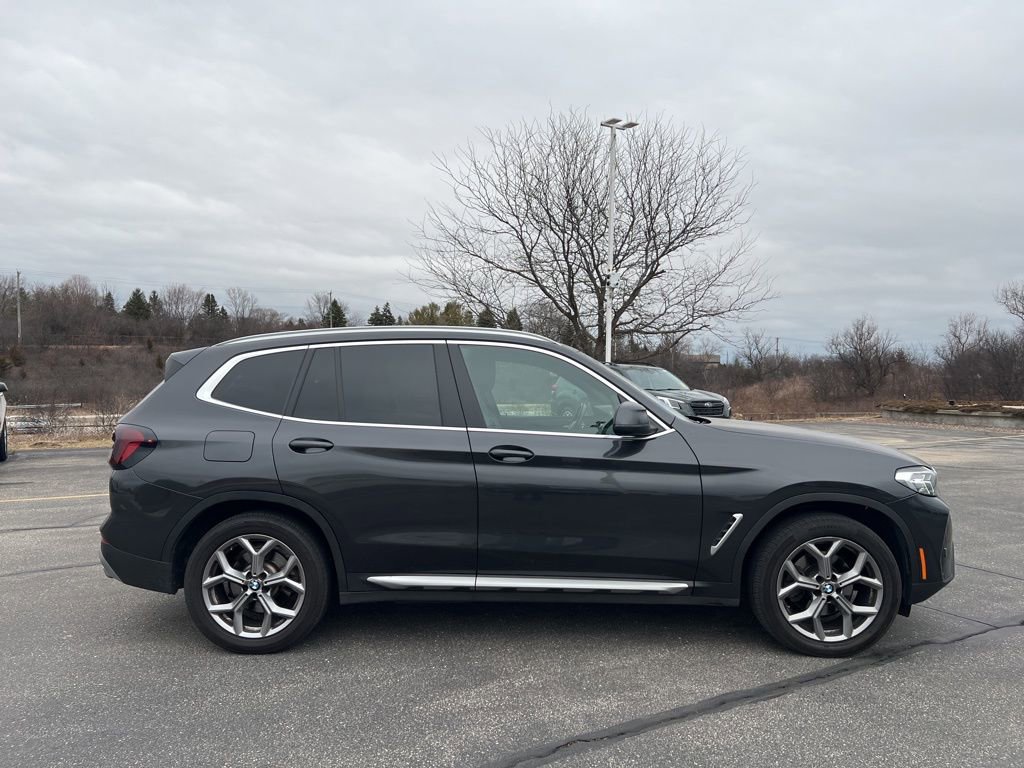 Used 2024 BMW X3 xDrive30i image 3