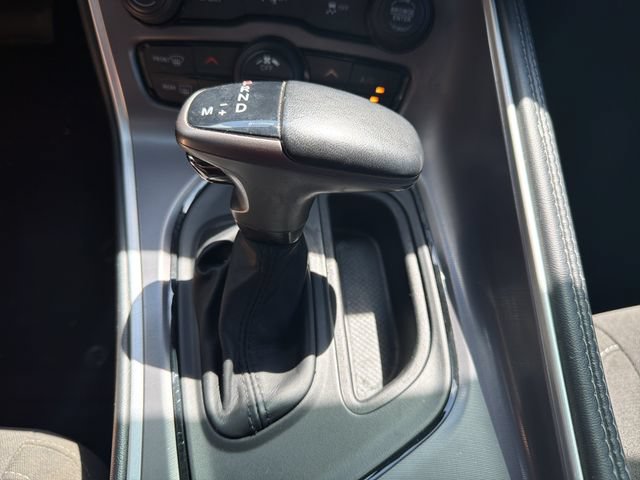 Used 2022 Dodge Challenger R/T RWD image 11