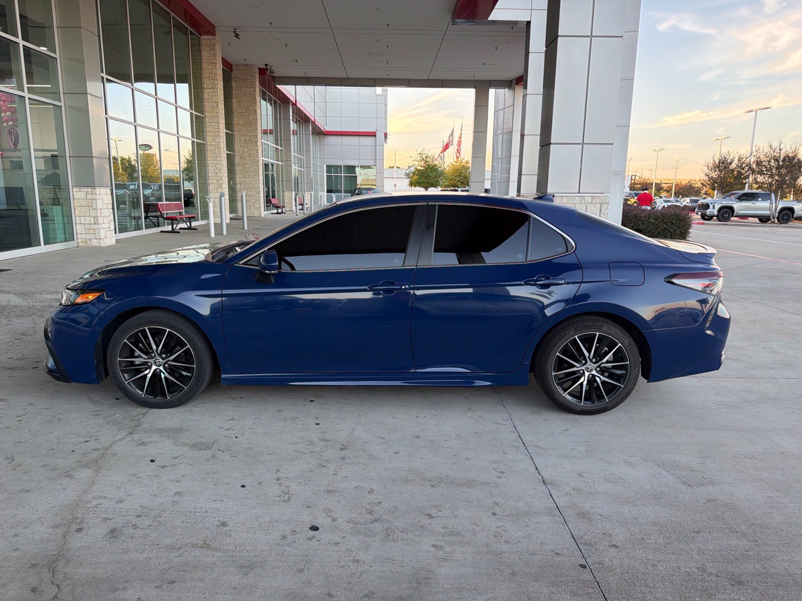 Used 2024 Toyota Camry SE FWD image 18