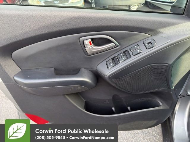 Used 2012 Hyundai Tucson GLS image 12