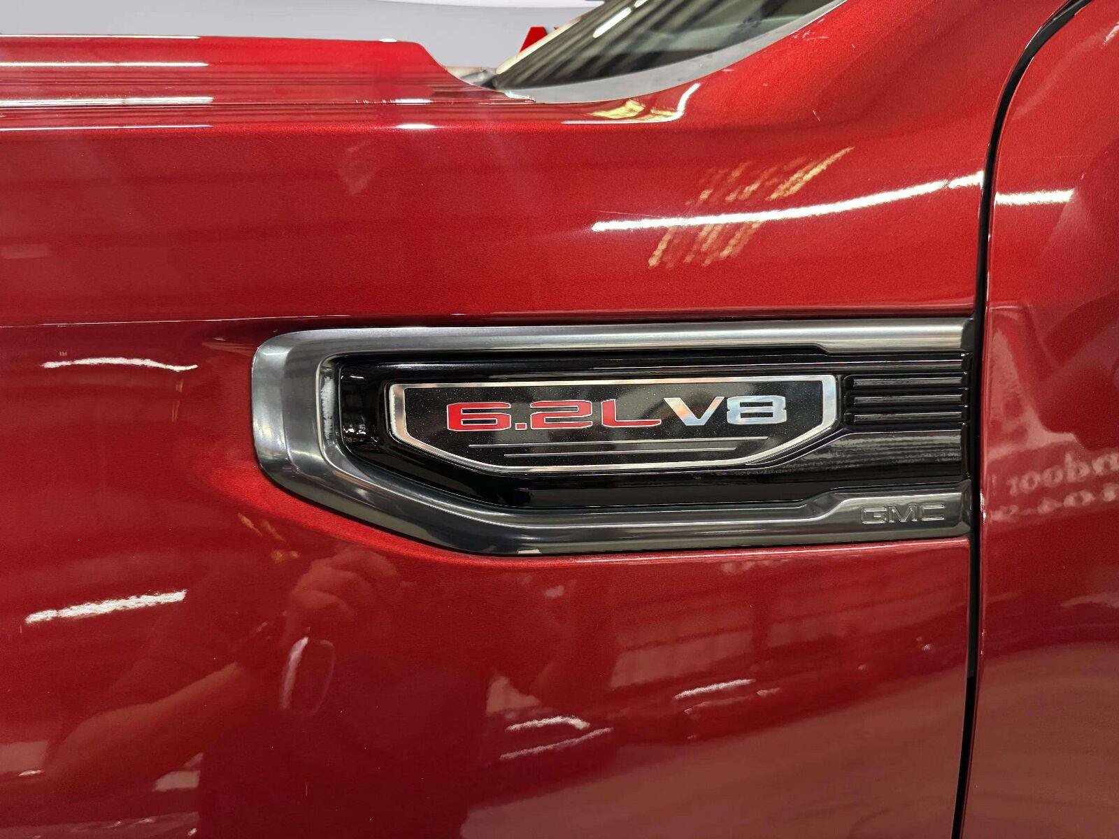 Used 2021 GMC Sierra 1500 AT4 w/ AT4 Premium Package AWD/4WD image 17