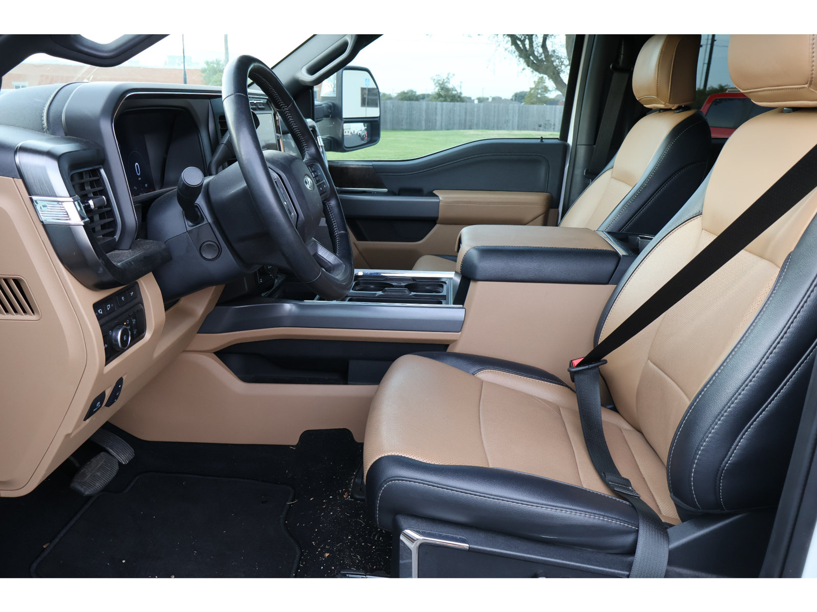 Used 2024 Ford F250 Lariat w/ Lariat Ultimate Package AWD/4WD image 9