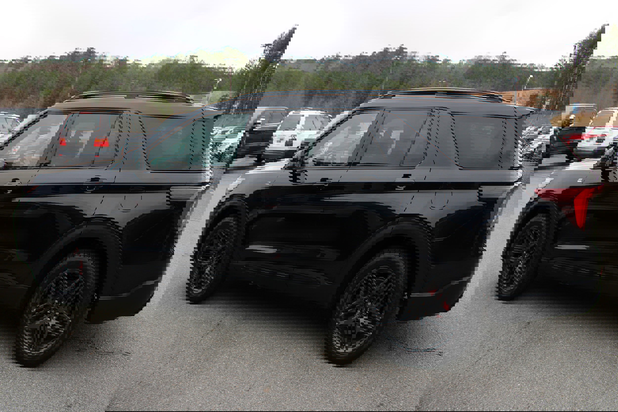 Used 2025 Ford Explorer ST-Line w/ ST-Line Street Pack image 6