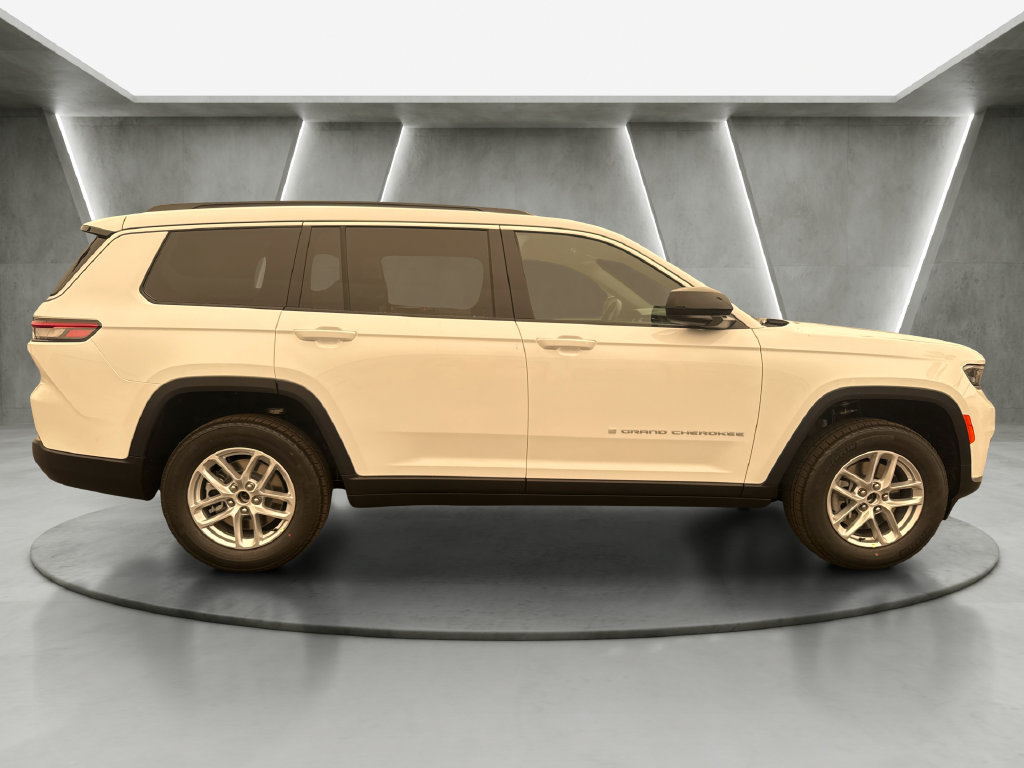 New 2026 Jeep Grand Cherokee L 4WD image 8