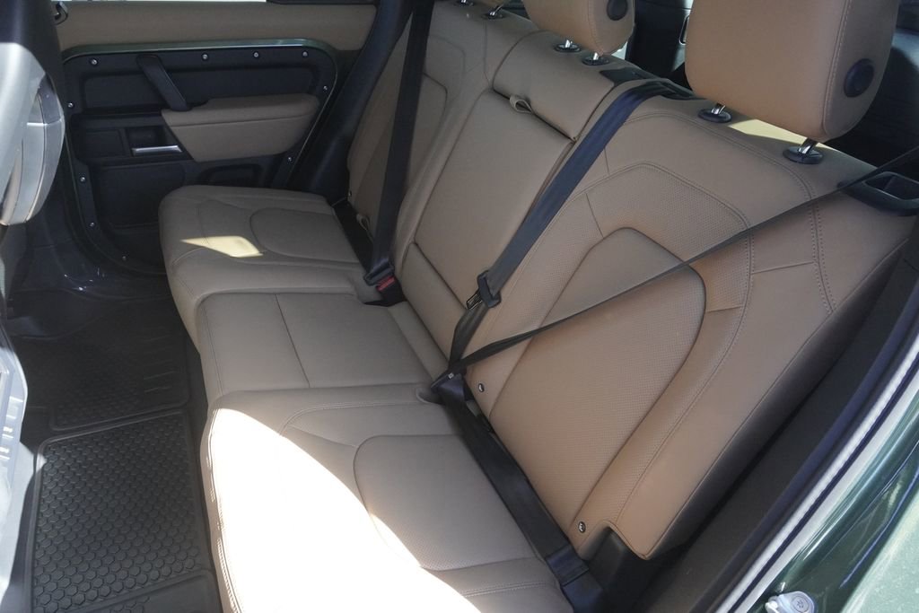 New 2026 Land Rover Defender 110 S image 30