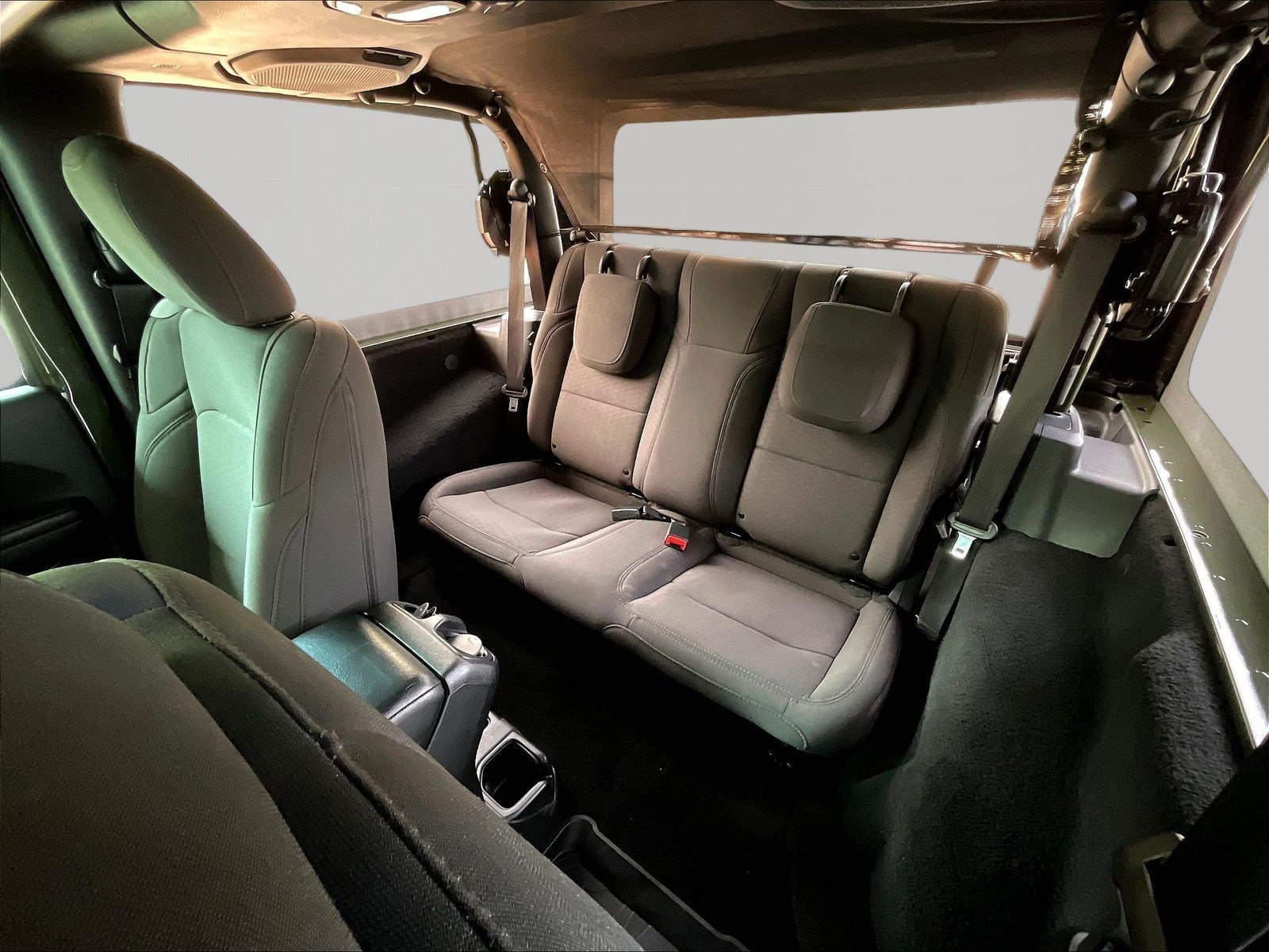 Used 2020 Jeep Wrangler Sport AWD/4WD image 22