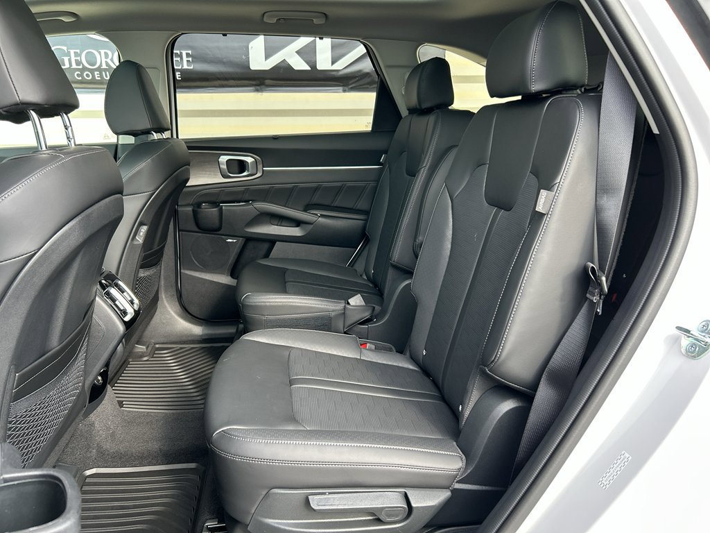 New 2026 Kia Sorento AWD image 12