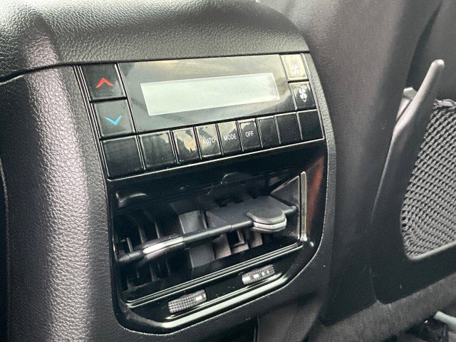 Used 2022 Jeep Grand Cherokee L Laredo w/ Luxury Tech Group I image 33