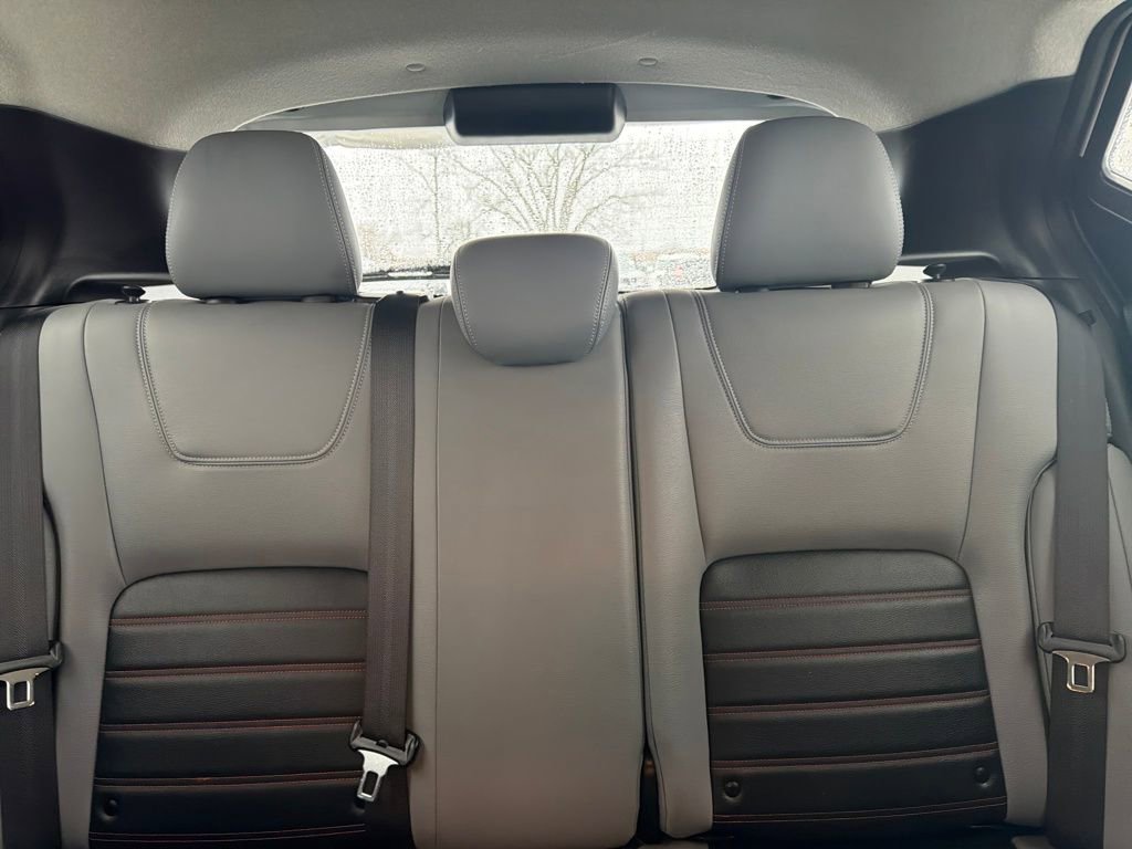 Used 2024 Nissan Kicks SR w/ SR Premium Package image 32