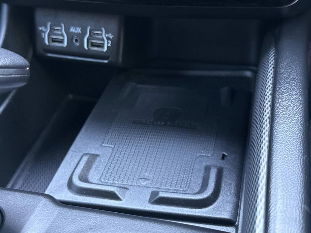 Used 2022 Dodge Durango R/T w/ Blacktop Package image 6