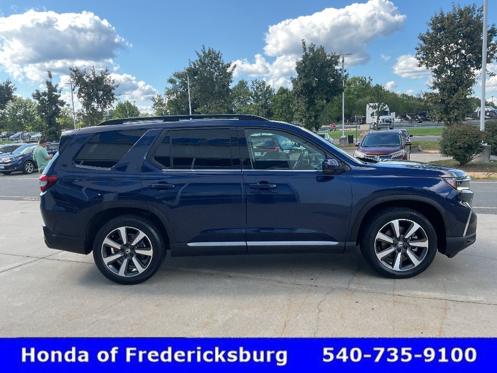 Certified 2025 Honda Pilot Touring image 6