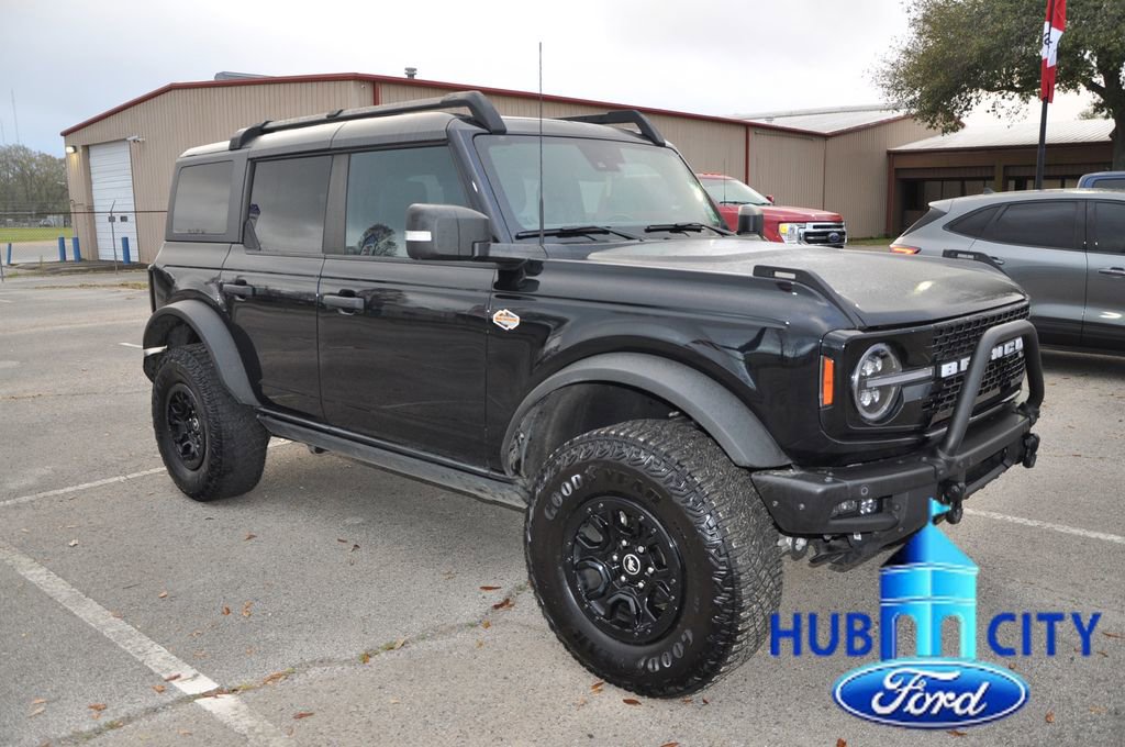 Used 2023 Ford Bronco Wildtrak image 7