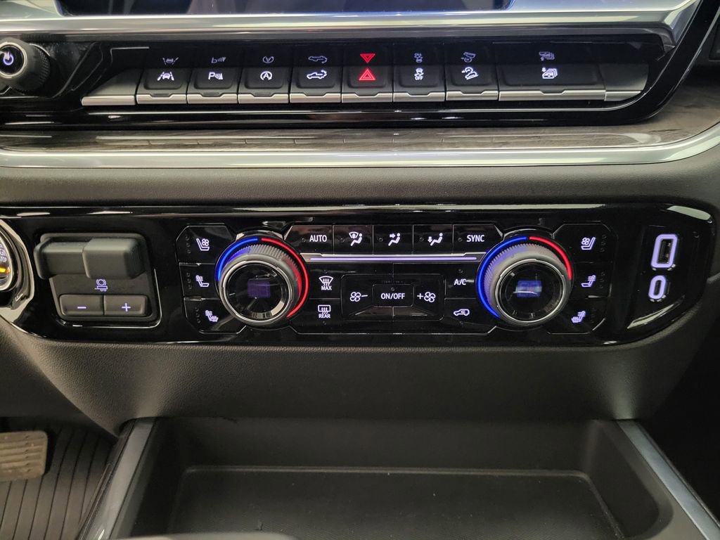 Used 2025 Chevrolet Silverado 1500 LTZ w/ LTZ Premium Package image 10