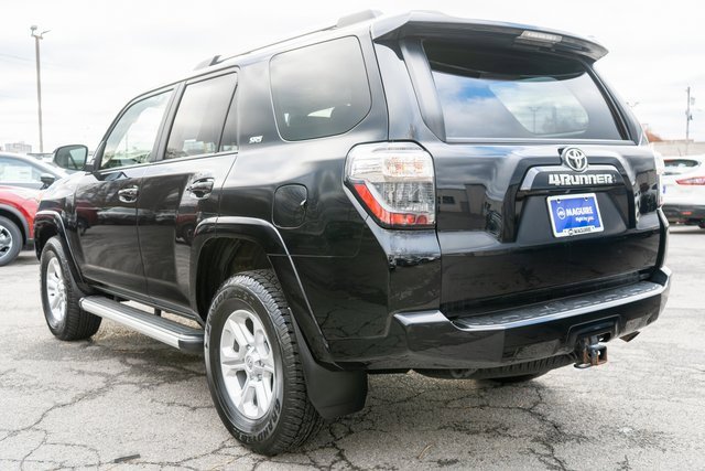 Used 2023 Toyota 4Runner SR5 Premium image 8