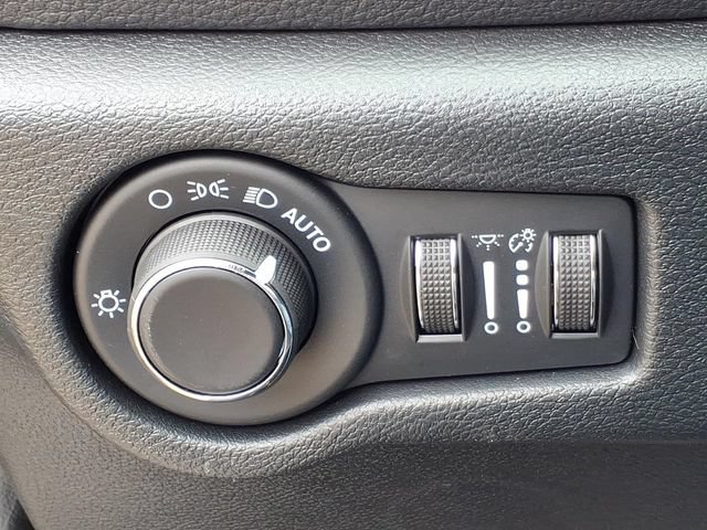 New 2027 Chrysler Pacifica Limited FWD image 22