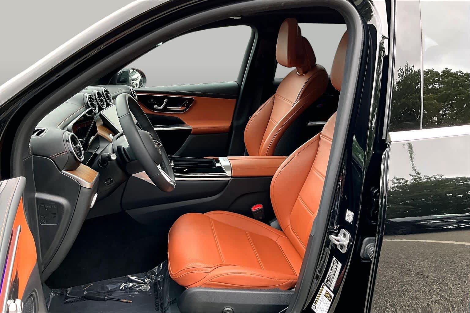 Certified 2024 Mercedes-Benz GLC 300 4MATIC image 9