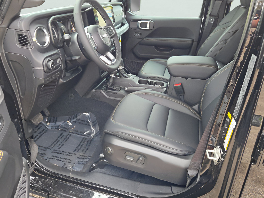 New 2027 Jeep Wrangler Unlimited Sahara AWD/4WD image 27