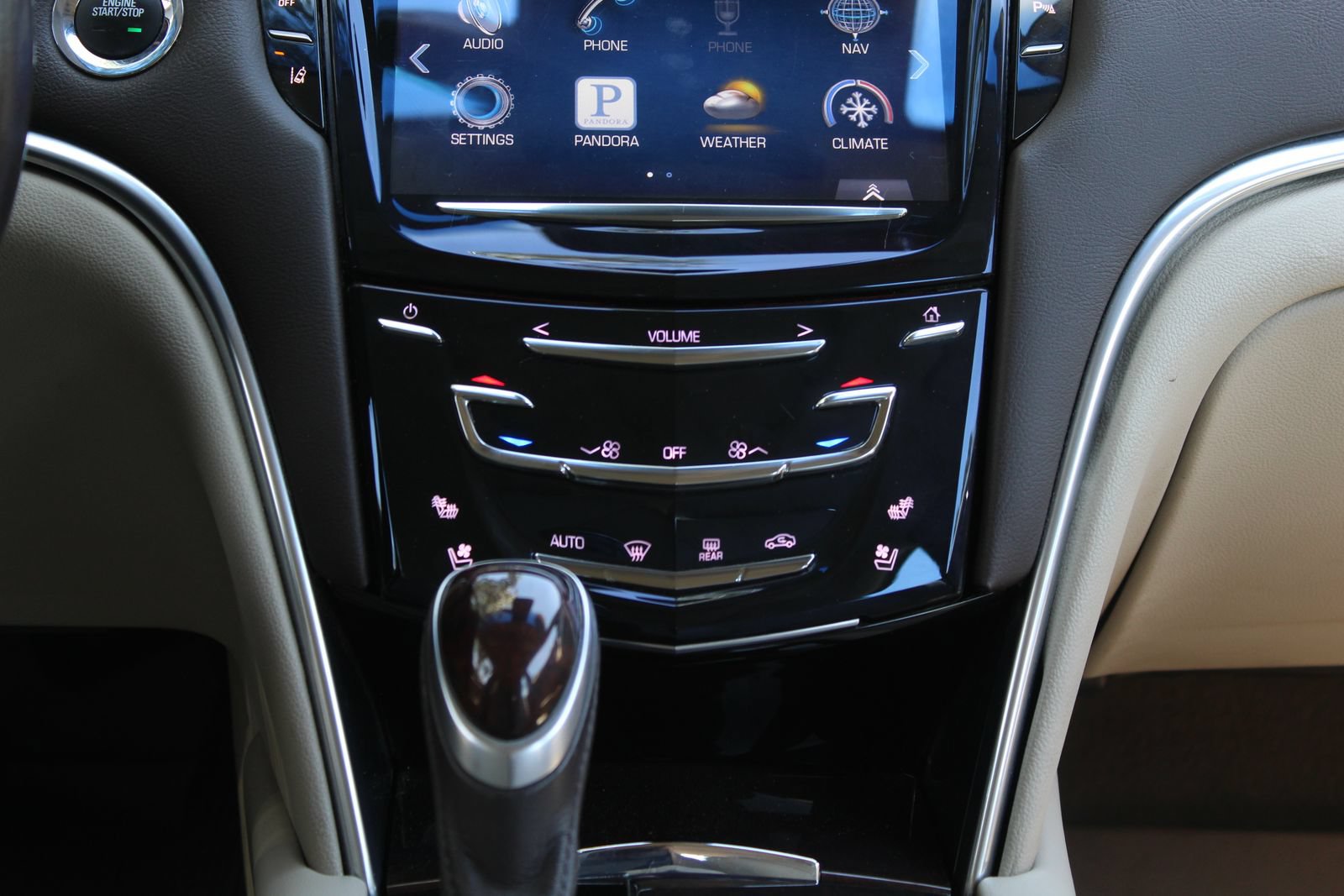 Used 2014 Cadillac XTS Premium AWD/4WD image 18