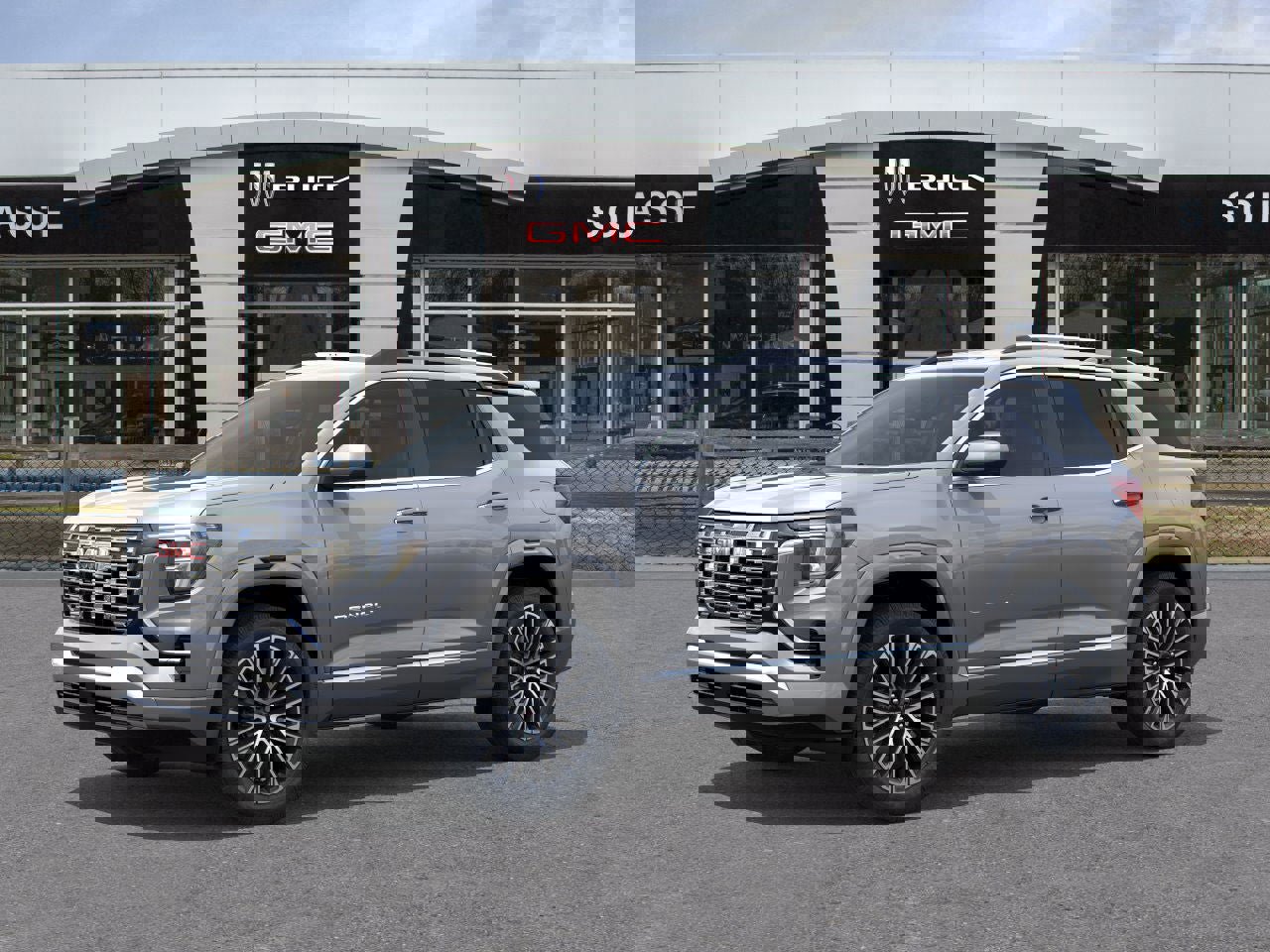 New 2026 GMC Terrain Denali w/ LPO, Floor Liner Package image 2