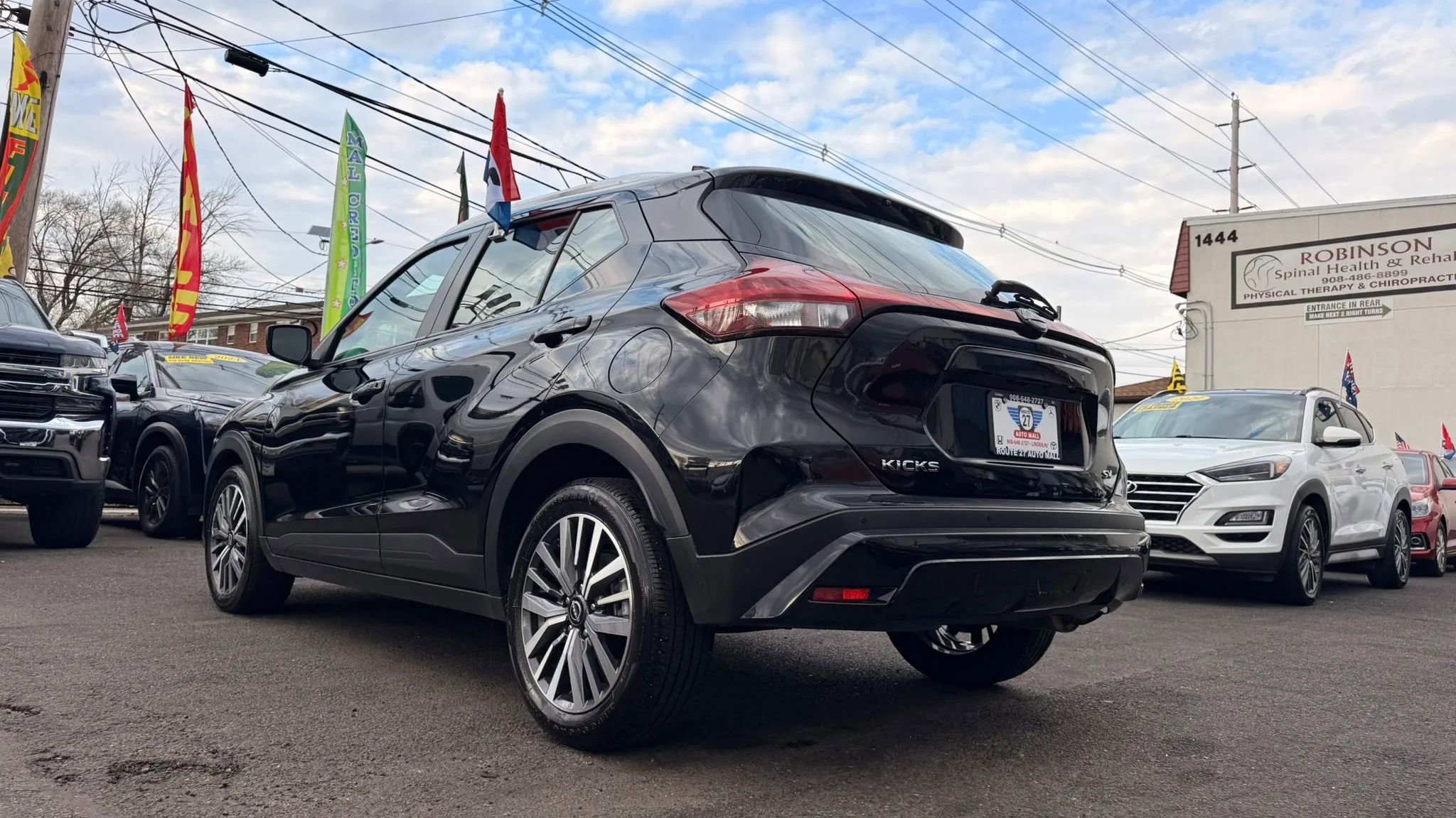 Used 2024 Nissan Kicks SV FWD image 7