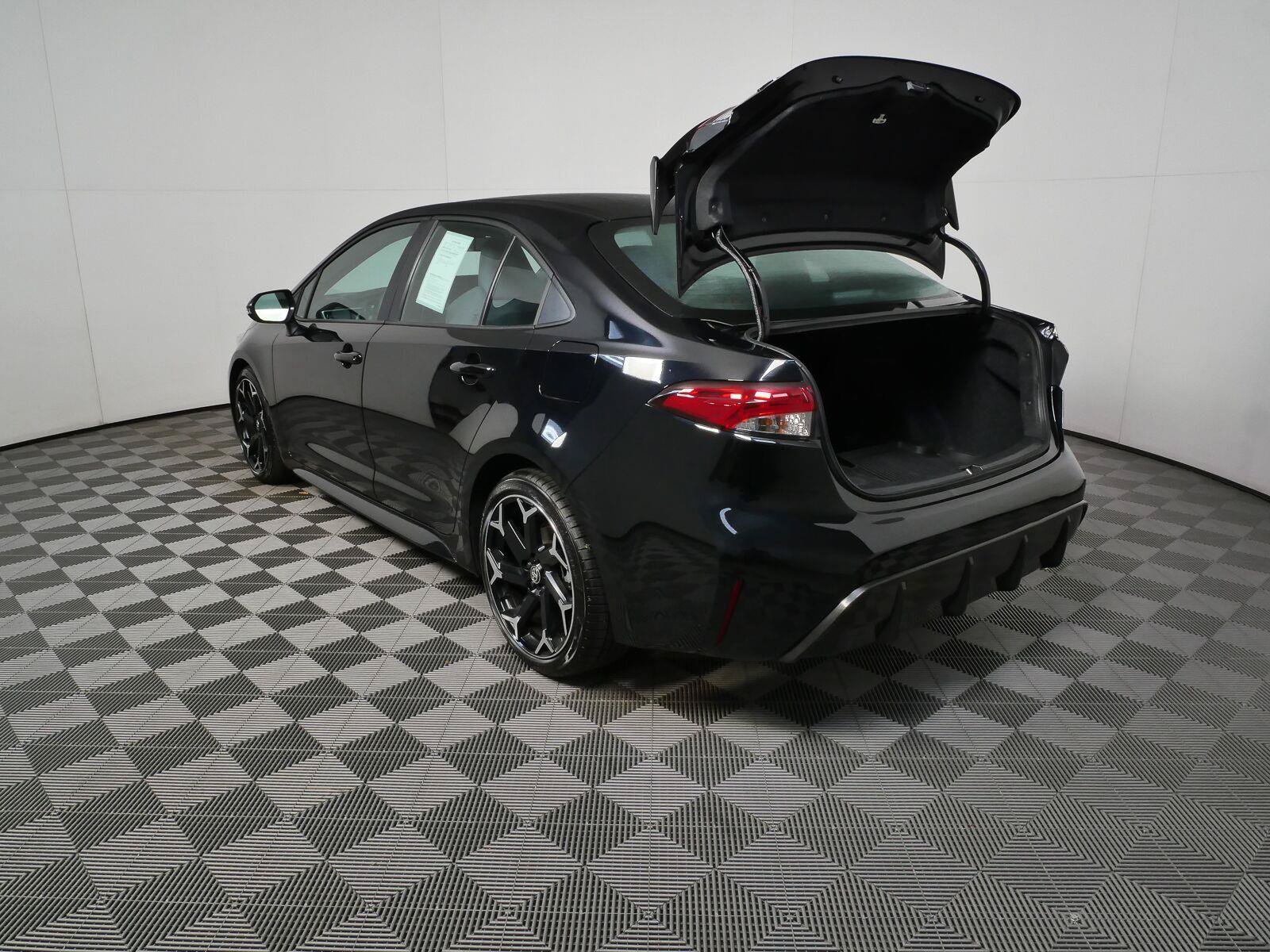 Used 2025 Toyota Corolla FX w/ Convenience Package FWD image 27