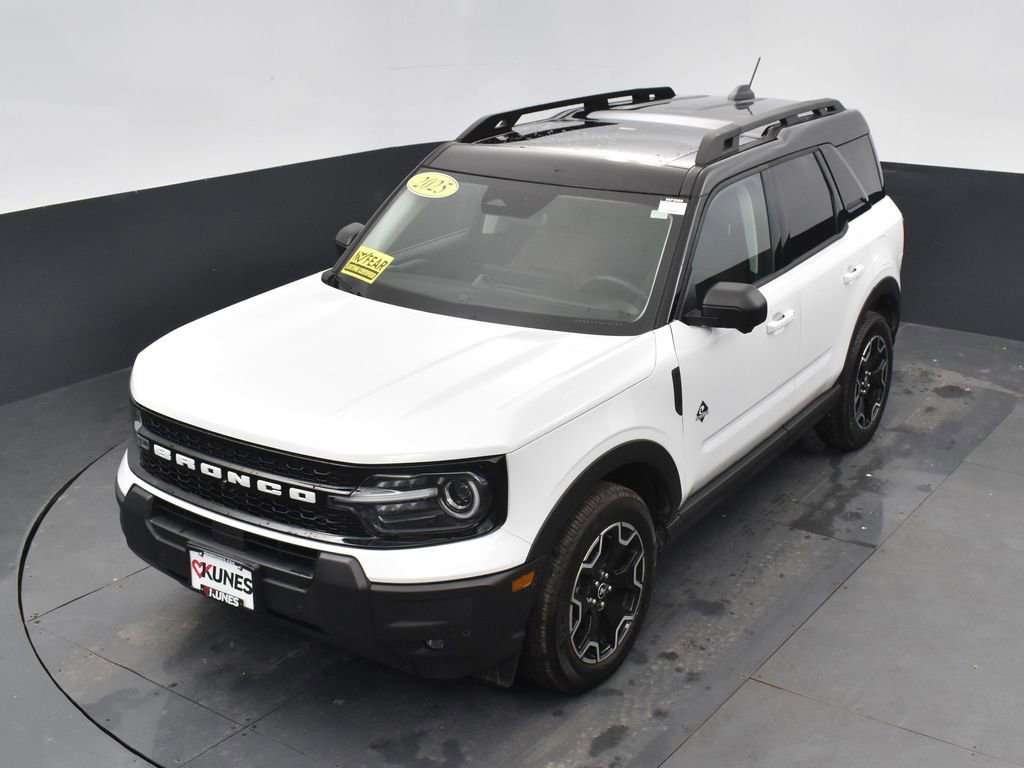 Used 2025 Ford Bronco Sport Outer Banks w/ Outer Banks Tech Package+ AWD/4WD image 51