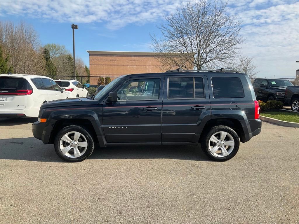Used 2014 Jeep Patriot Latitude w/ Sun/Sound Group AWD/4WD image 4