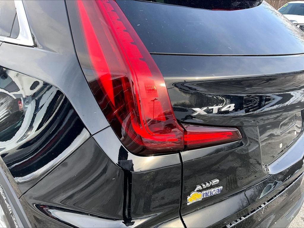 Used 2025 Cadillac XT4 Premium Luxury image 29