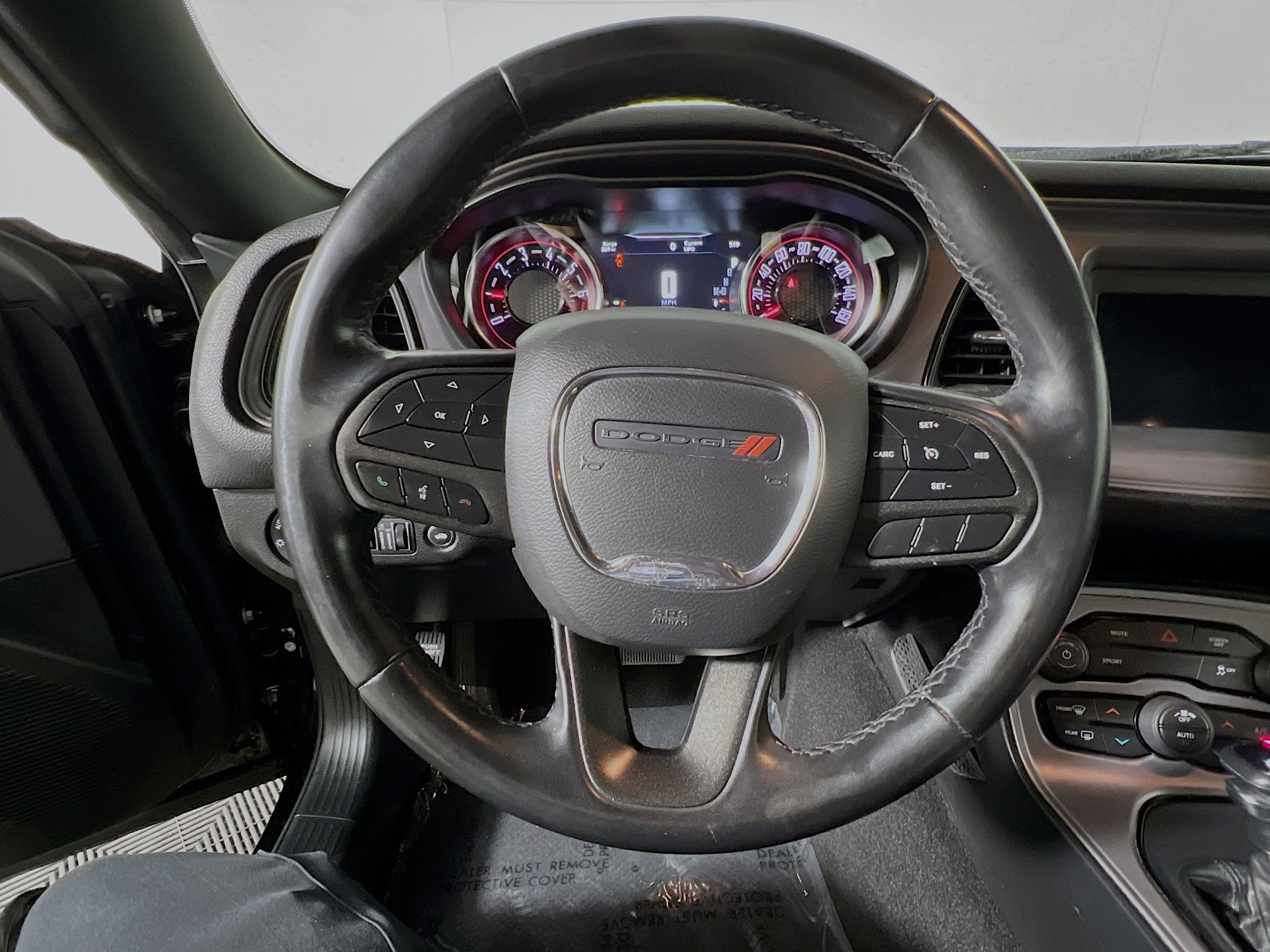 Used 2023 Dodge Challenger SXT image 18