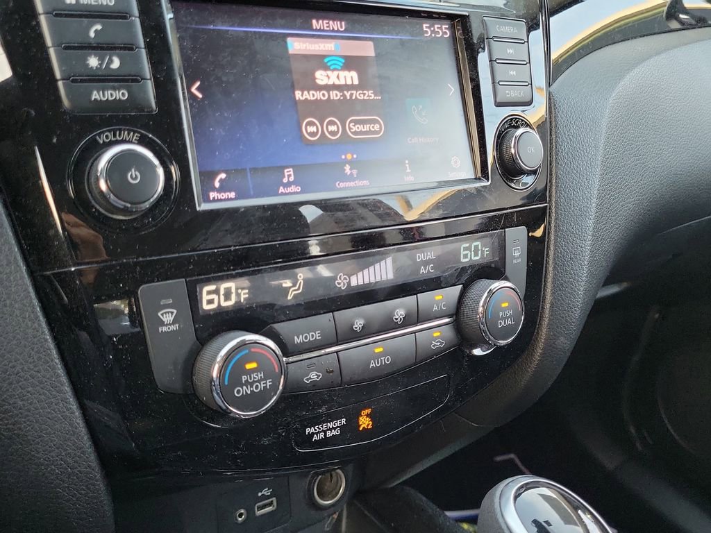 Used 2019 Nissan Rogue Sport SV image 19