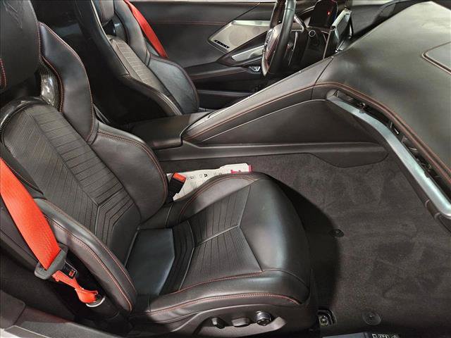 Used 2021 Chevrolet Corvette Stingray Premium Conv w/ Z51 Performance Package RWD image 18