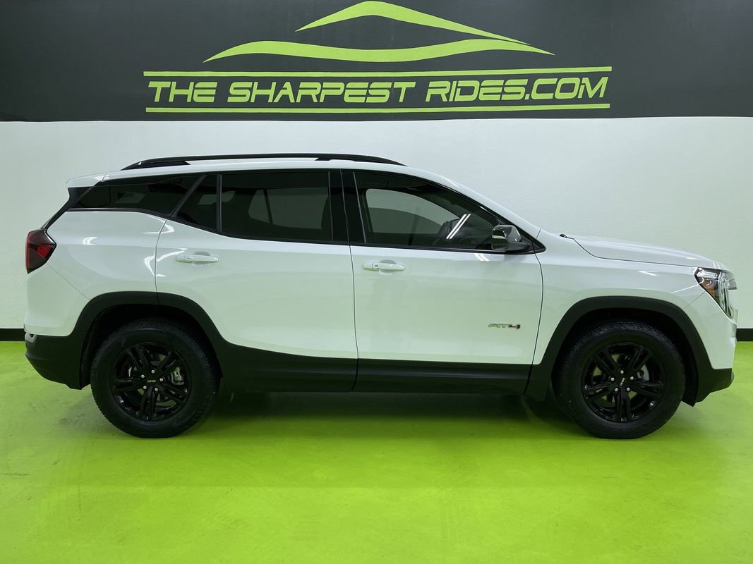 Used 2022 GMC Terrain AT4 w/ Infotainment Package II AWD/4WD image 11