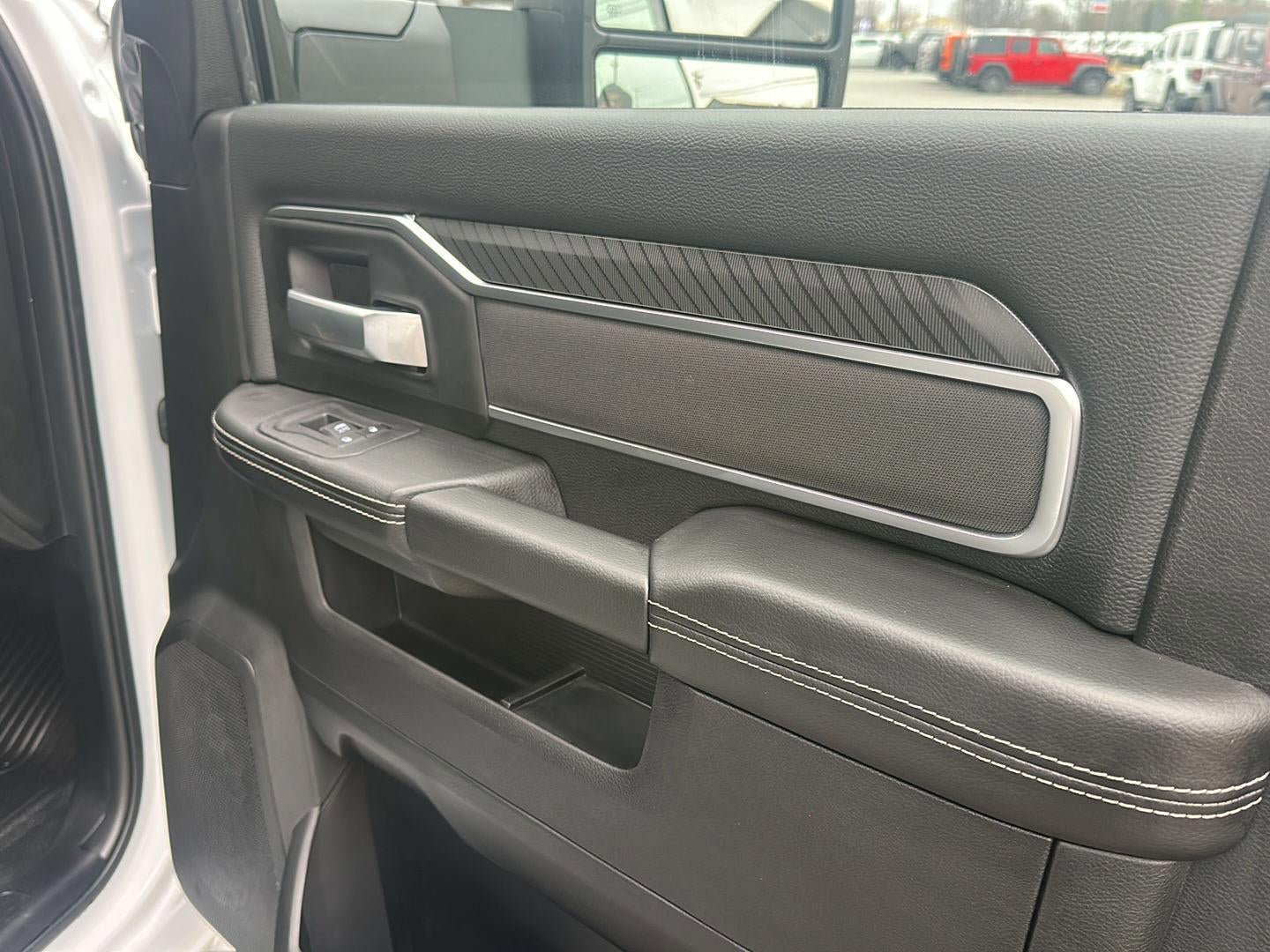New 2026 RAM 5500 4x4 Regular Cab image 6