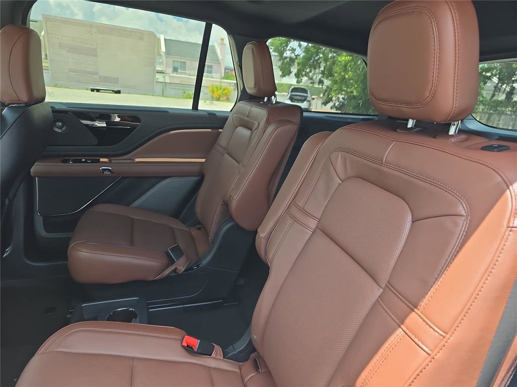 New 2026 Lincoln Aviator Reserve AWD/4WD image 15