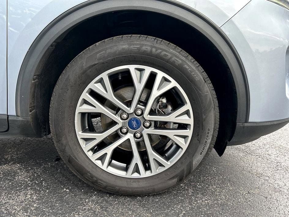 Used 2022 Ford Escape SEL image 35