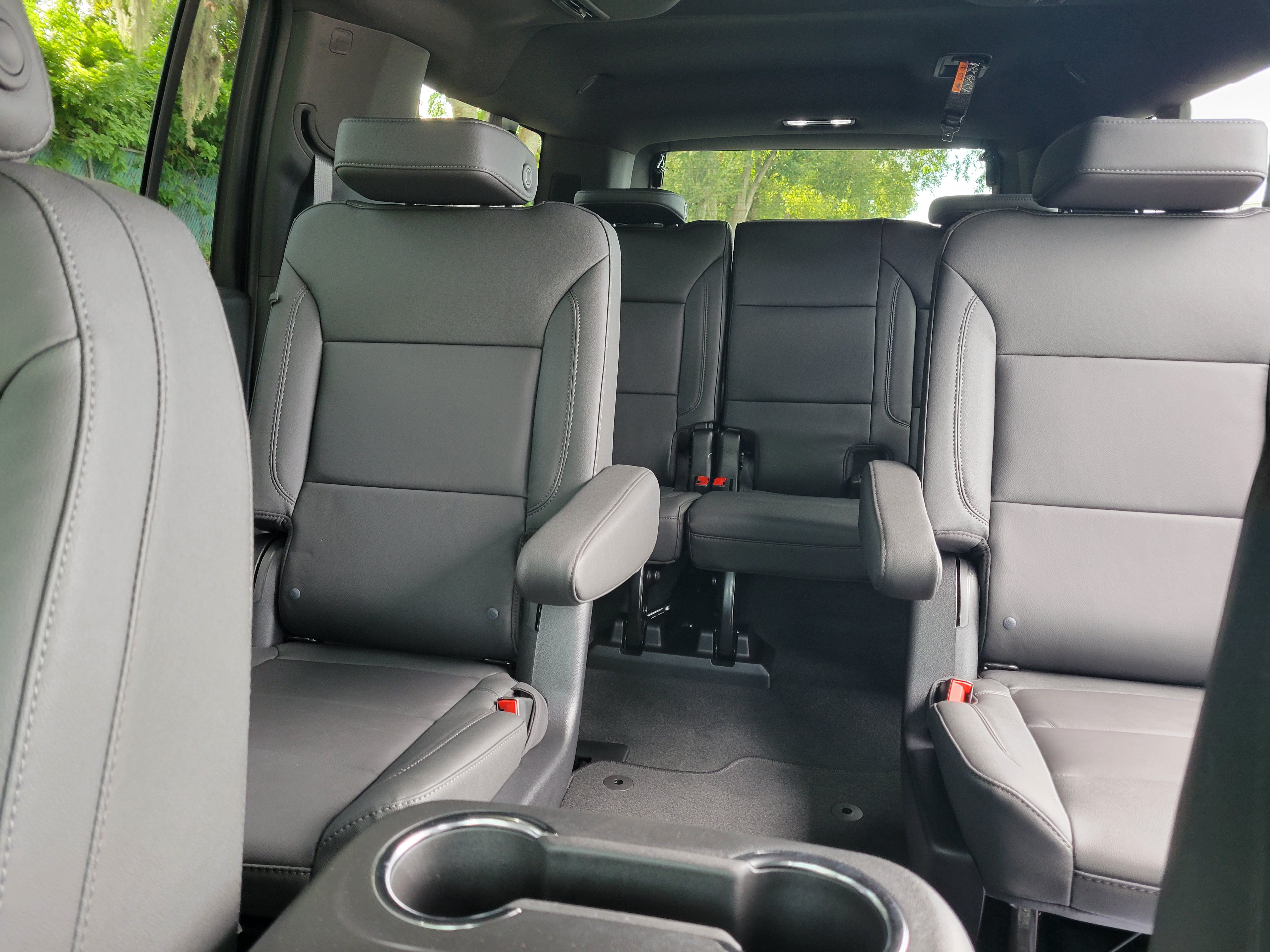 New 2026 Chevrolet Suburban Z71 w/ Z71 Off-Road Package AWD/4WD image 17