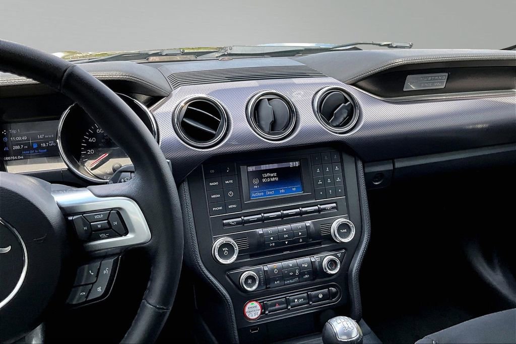Used 2015 Ford Mustang GT RWD image 6