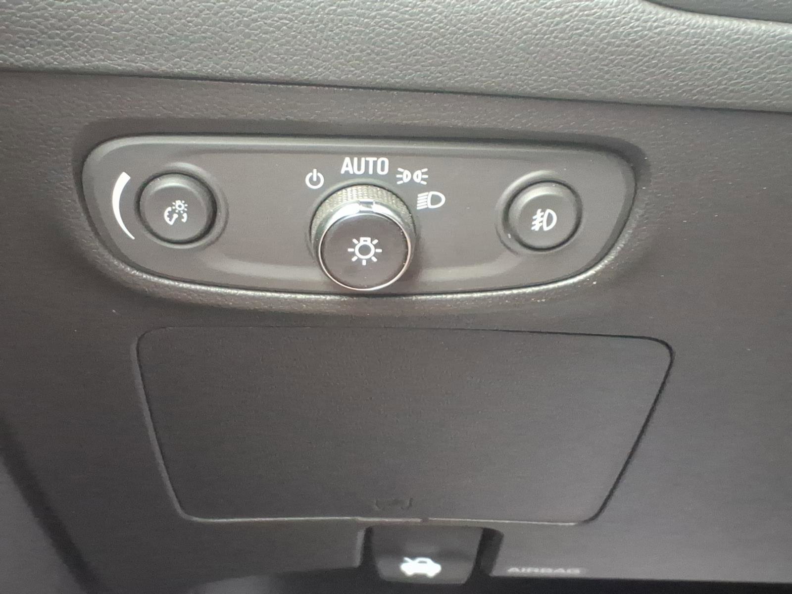 Used 2023 Buick Encore GX Preferred w/ Cold Weather Comfort Package image 18