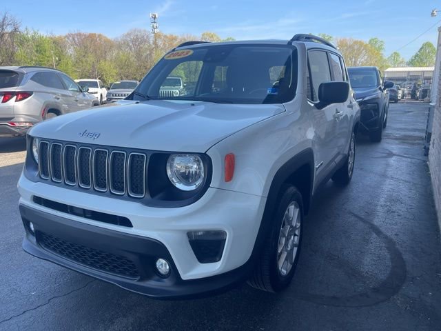 Used 2023 Jeep Renegade Latitude w/ Premium Group image 4