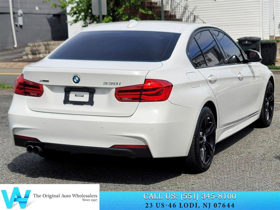 Used 2017 BMW 330i xDrive Sedan AWD/4WD image 6