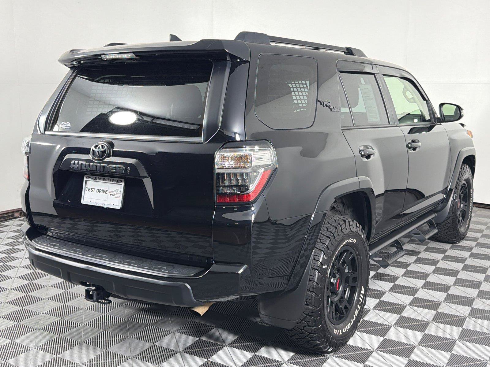 Used 2024 Toyota 4Runner TRD Off-Road Premium w/ Off Road Premium Plus Package AWD/4WD image 7