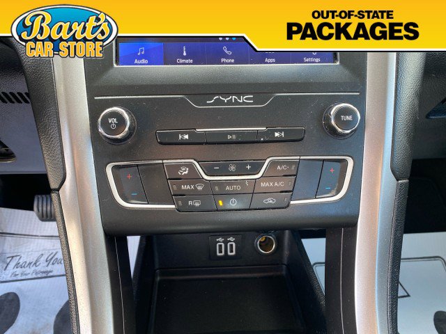 Used 2020 Ford Fusion SE image 31