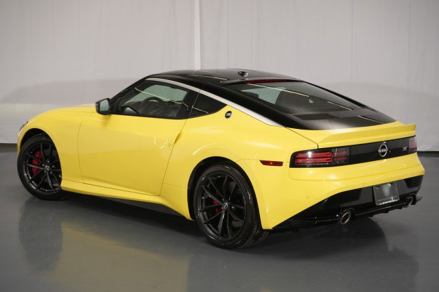 Used 2024 Nissan Z Performance w/ Floor Mat Package RWD image 14