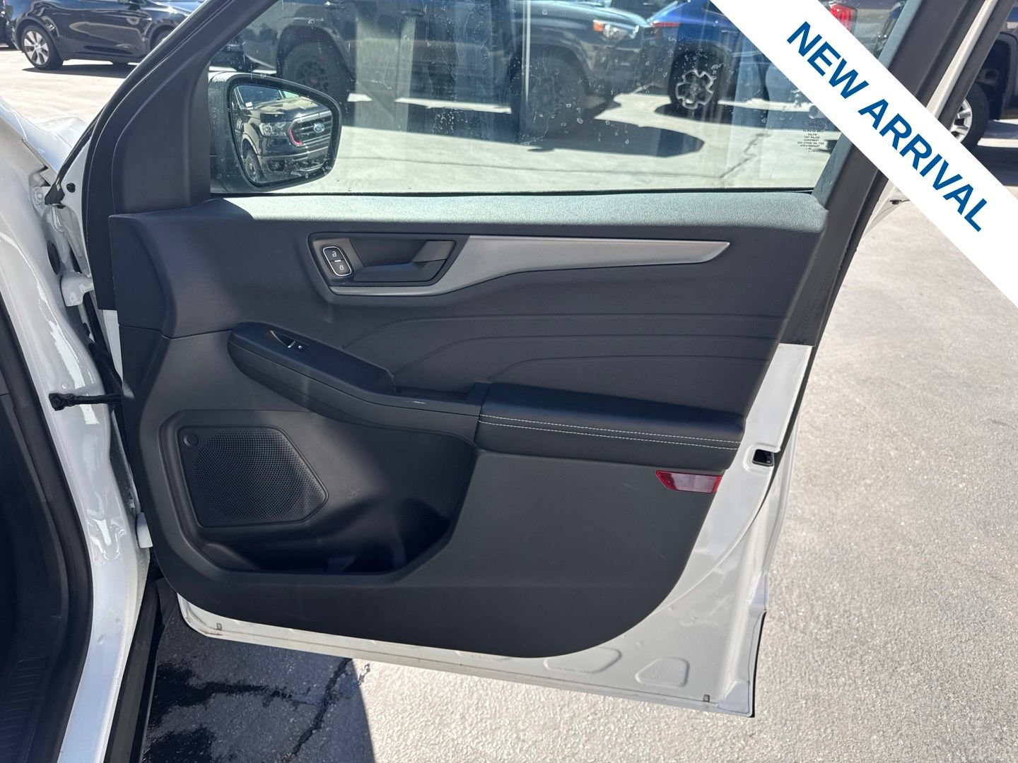 Used 2024 Ford Escape Active w/ Tech Pack #1 FWD image 10