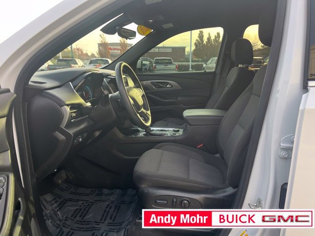 Used 2023 Chevrolet Traverse LT FWD image 19