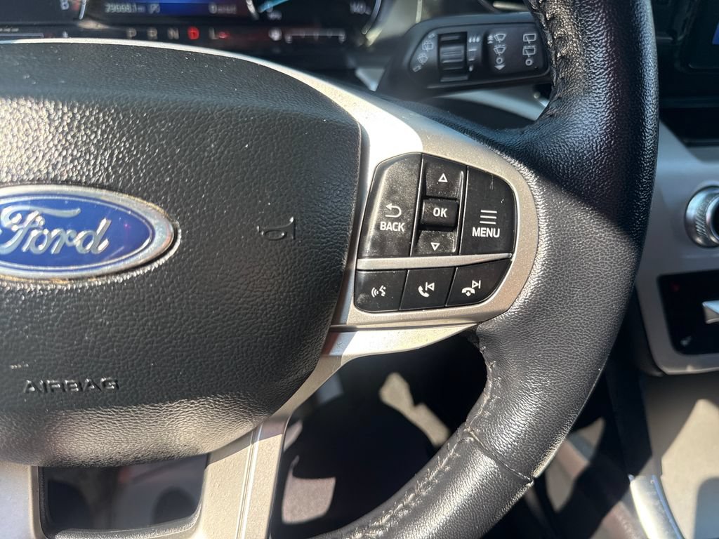 Used 2024 Ford Explorer XLT w/ Equipment Group 202A AWD/4WD image 42