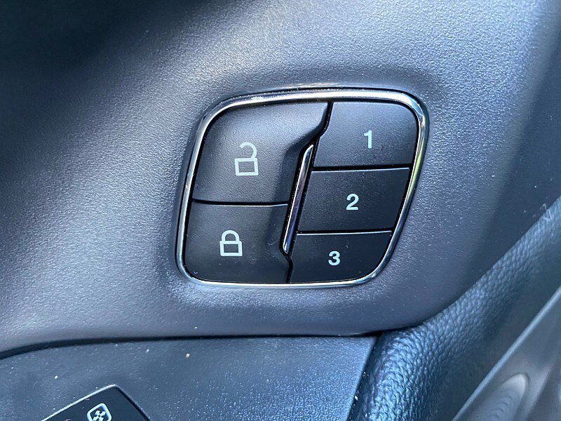 Used 2023 Ford Expedition Limited AWD/4WD image 60