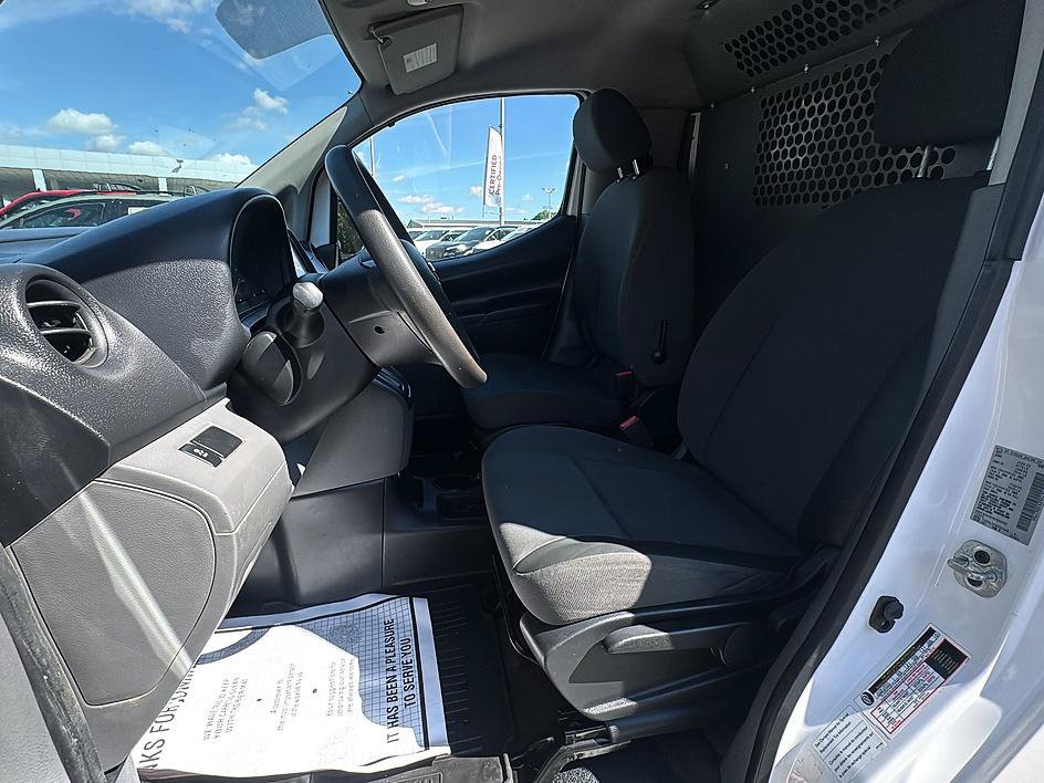 Used 2021 Nissan NV200 S FWD image 19