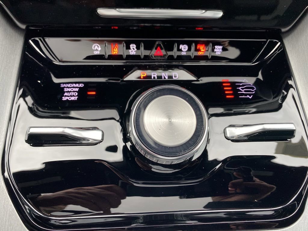 New 2026 Jeep Grand Wagoneer Limited AWD/4WD image 38